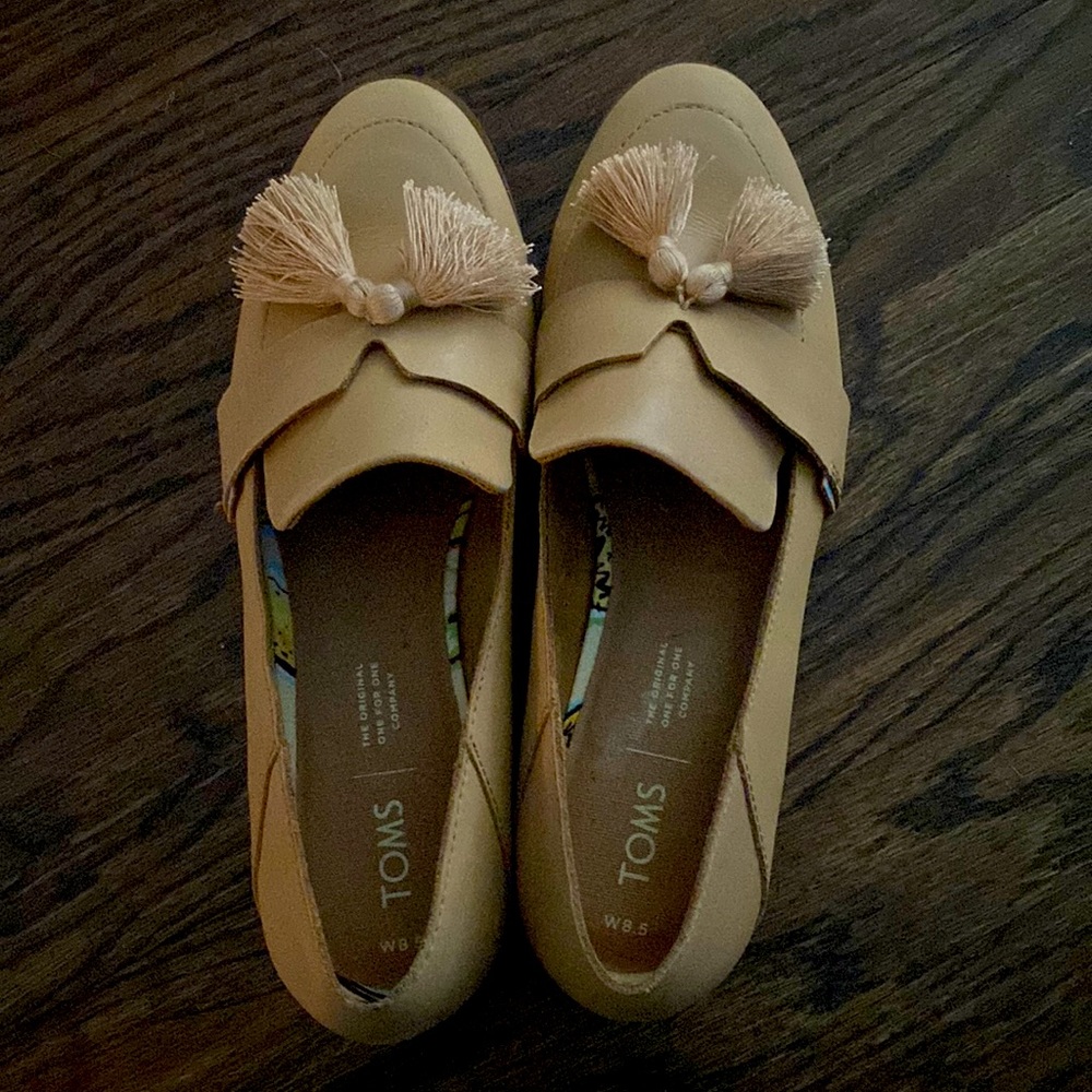 Toms Tassel Loafers - Womens 8.5 - Worn Once